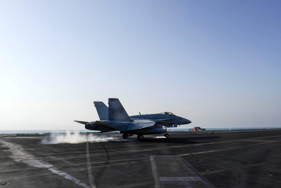 USS HARRY S. TRUMAN (CVN 75) 131219-N-GR168-069 (11461771266)