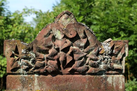 Memory last calm rock carving