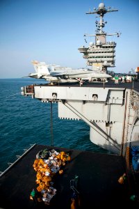 USS HARRY S. TRUMAN (CVN 75) 131219-N-ZG705-866 (11461796733)