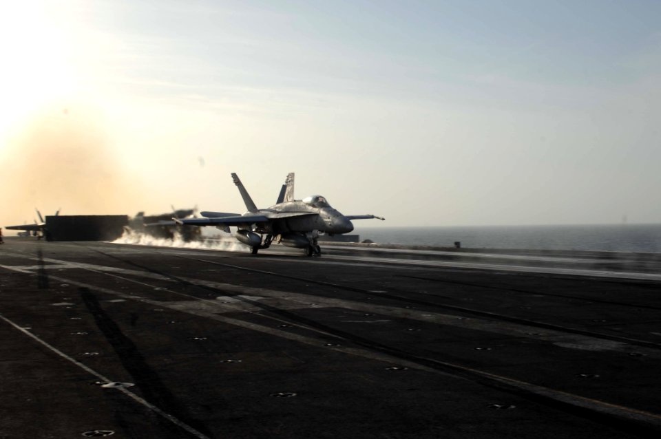 USS HARRY S. TRUMAN (CVN 75) 131217-N-ZN848-072 (11430323586)