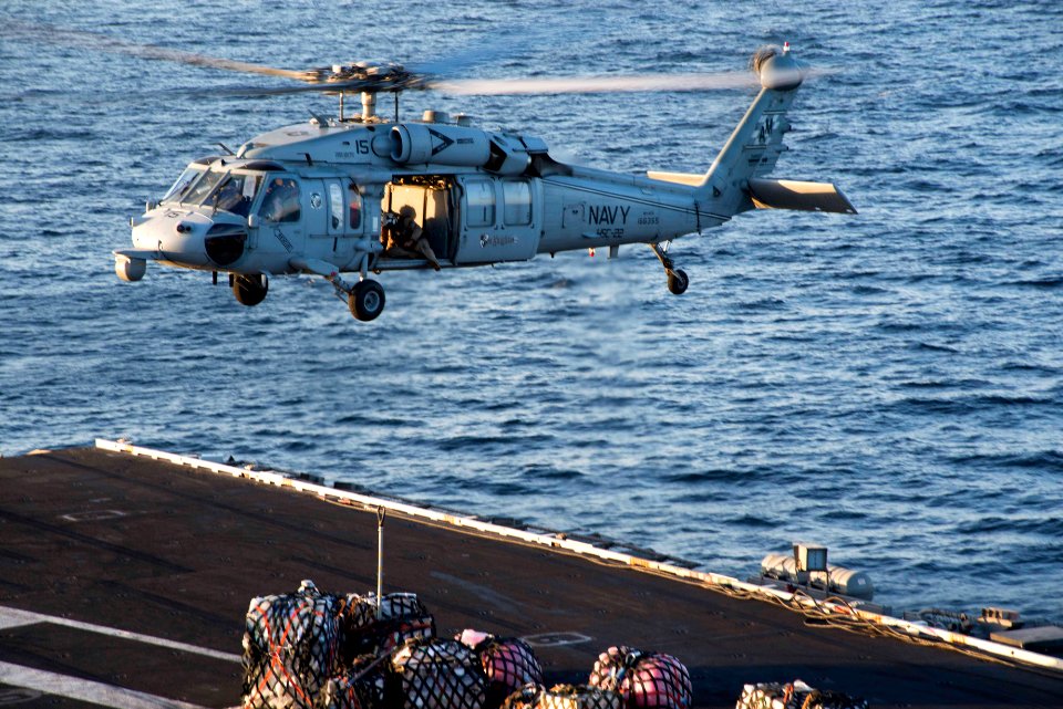 USS HARRY S. TRUMAN (CVN 75) 140101-N-CC806-044 (11704231563)