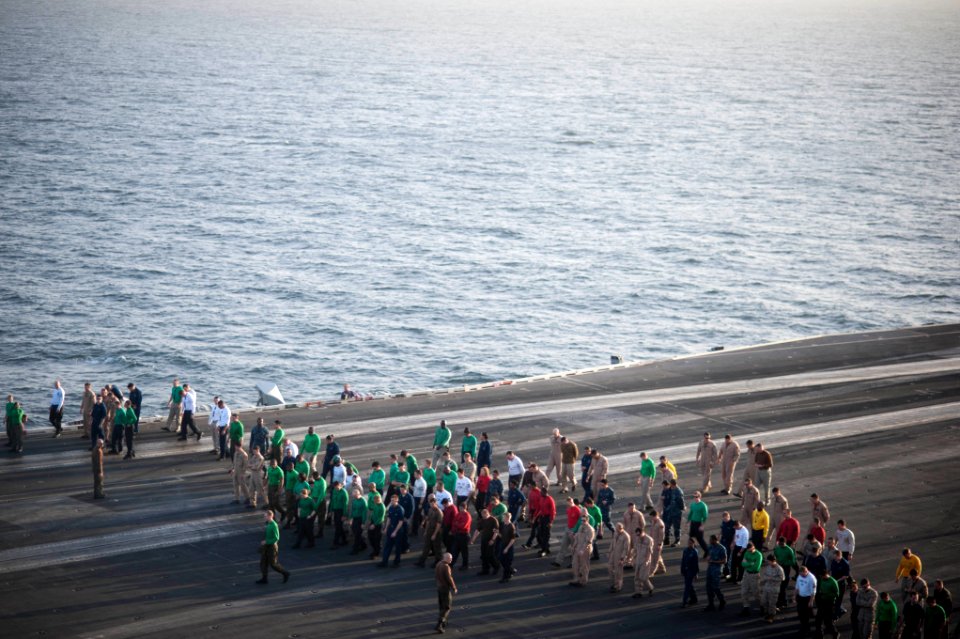 USS HARRY S. TRUMAN (CVN 75) 131218-N-ZG705-362 (11461709334)