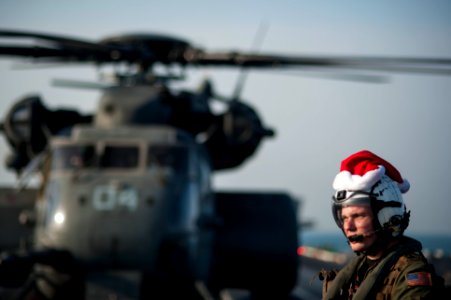 USS HARRY S. TRUMAN (CVN 75) 131219-N-ZG705-829 (11461627115)