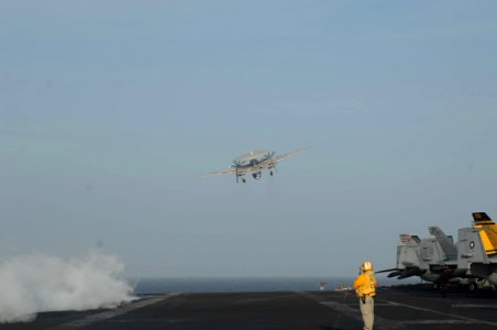 USS HARRY S. TRUMAN (CVN 75) 131217-N-ZN848-017 (11430279994)
