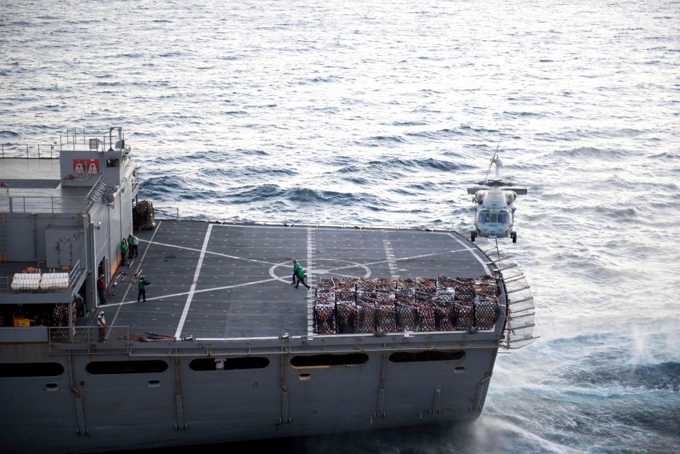 USS HARRY S. TRUMAN (CVN 75) 140101-N-CC806-001 (11704370114)