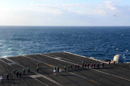 USS Harry S. Truman (CVN 75) 140110-N-CC806-170 (11884072486)