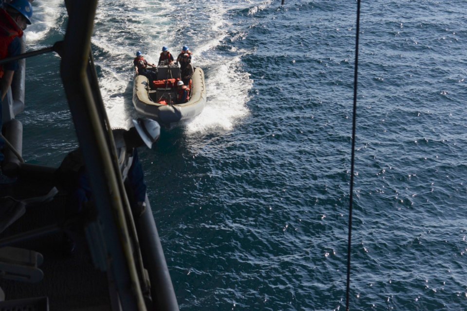 USS HARRY S. TRUMAN (CVN 75) 140106-N-CC806-121 (11815894486)