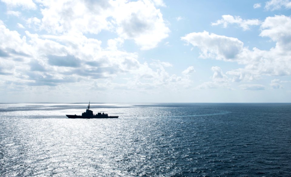 USS HARRY S. TRUMAN (CVN 75) 140107-N-CL550-090 (12171818636)