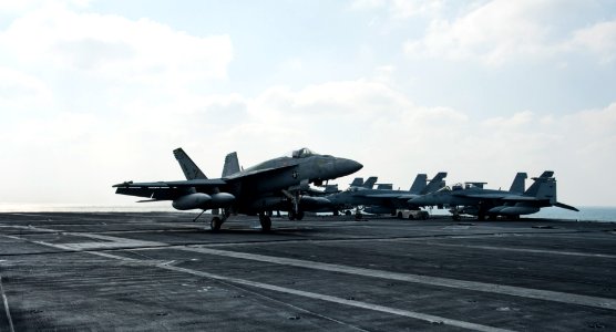 USS HARRY S. TRUMAN (CVN 75) 140113-N-XL102-310 (11942359884)