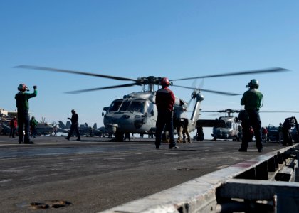USS HARRY S. TRUMAN (CVN 75) 140106-N-IG780-001 (11815555994)