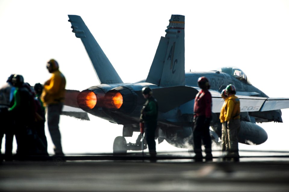 USS HARRY S. TRUMAN (CVN 75) 140125-N-ZG705-144 (12146520663)