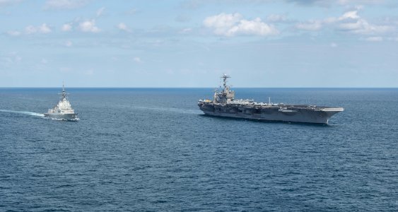 USS HARRY S. TRUMAN (CVN 75) 140107-N-CL550-624 (12171180535)