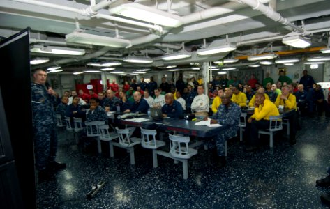 USS HARRY S. TRUMAN (CVN 75) 140205-N-XZ339-015 (12337470955)