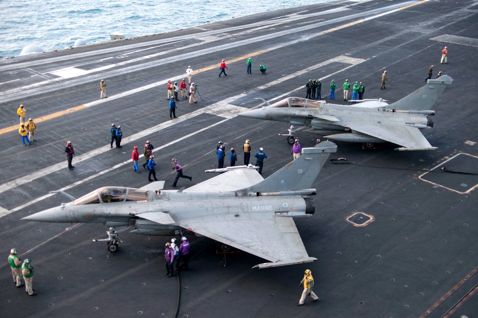USS HARRY S. TRUMAN (CVN 75) 140113-N-ZG705-293 (11942173893)