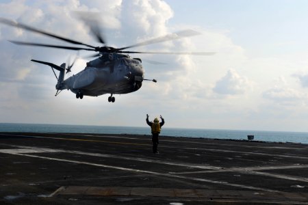 USS HARRY S. TRUMAN (CVN 75) 140119-N-CC806-057 (12044687614)