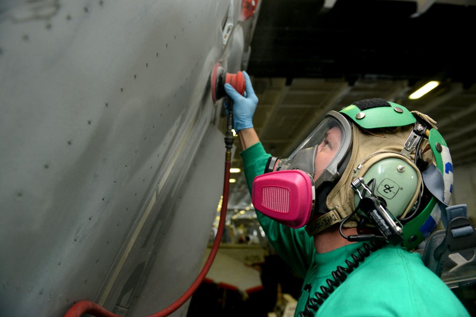USS HARRY S. TRUMAN (CVN 75) 140204-N-CC806-013 (12315565463)