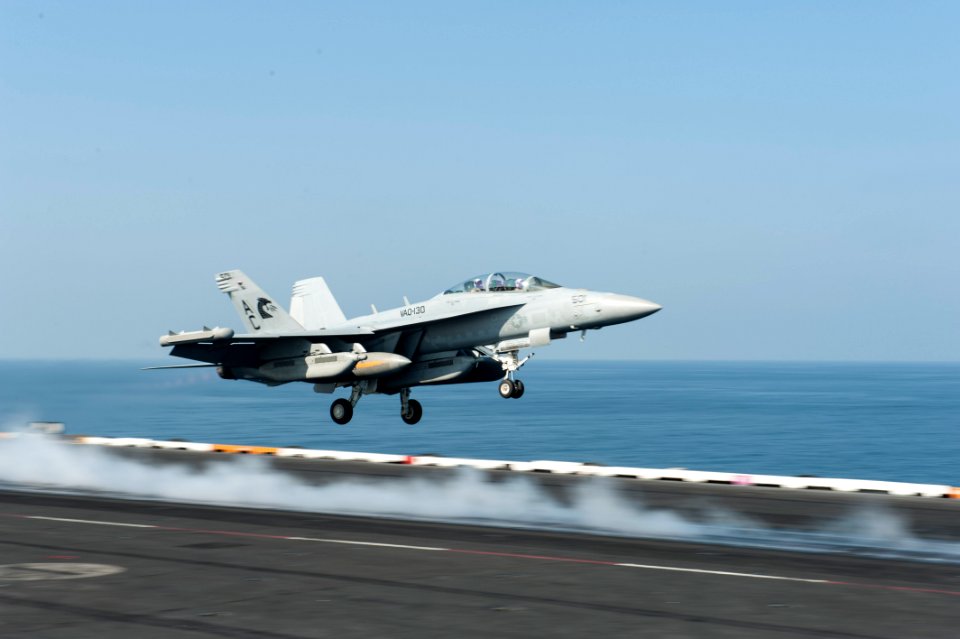 USS HARRY S. TRUMAN (CVN 75) 140128-N-XL102-050 (12201163995)