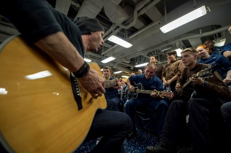 USS HARRY S. TRUMAN (CVN 75) 140209-N-IG780-171 (12428586075)