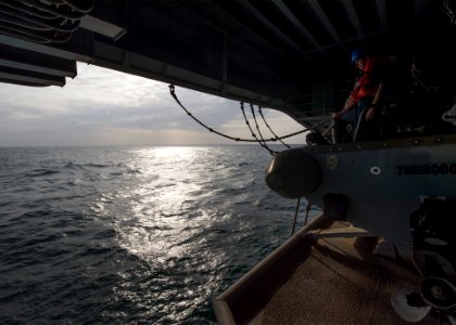 USS HARRY S. TRUMAN (CVN 75) 140206-N-IG780-128 (12359367494)