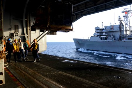 USS HARRY S. TRUMAN (CVN 75) 140219-N-CC806-077 (12650295554)