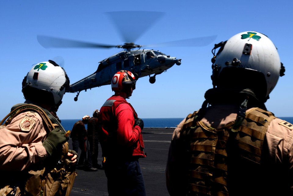 USS HARRY S. TRUMAN (CVN 75) 140320-N-MV682-655 (13305787774)