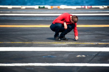 USS HARRY S. TRUMAN (CVN 75) 140302-N-ZG705-319 (12897296843)