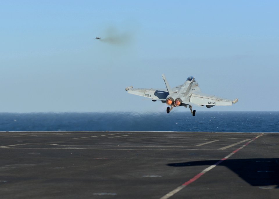 USS HARRY S. TRUMAN (CVN 75) 140317-N-CC806-091 (13237349505)