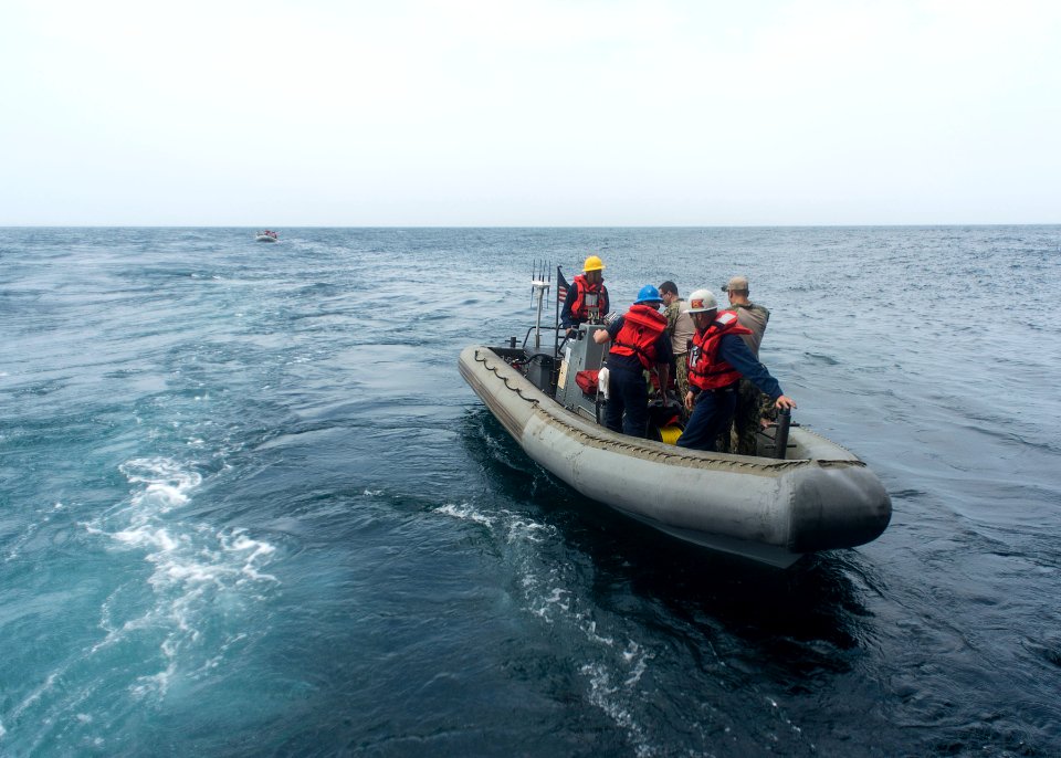 USS HARRY S. TRUMAN (CVN 75) 140316-N-LH273-096 (13212818514)