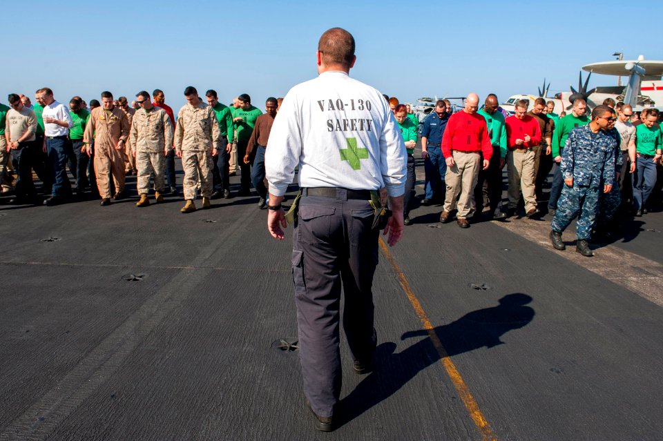 USS Harry S. Truman (CVN 75) 140321-N-VE959-041 (13325167514)