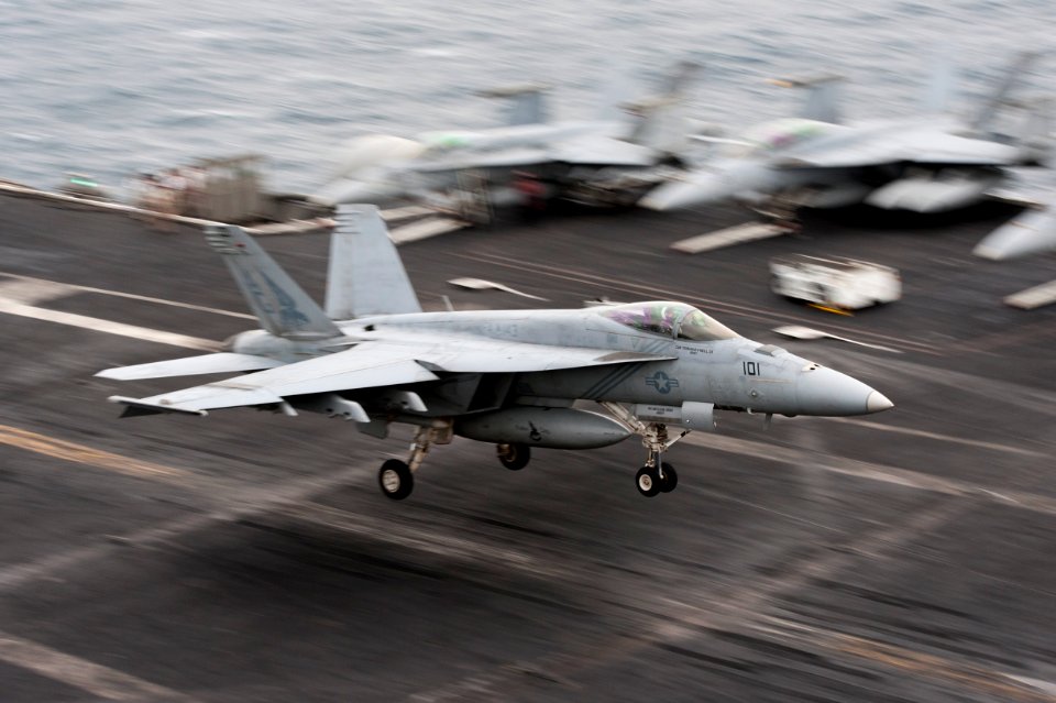 USS Harry S. Truman conducts flight operations. (26708830161)