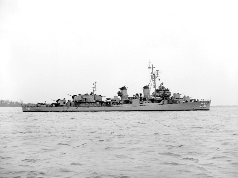 USS Hazelwood (DD-531) underway c1952