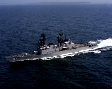 USS Hewitt (DD-966) elevated port view 1986