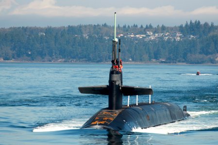 USS Henry M. Jackson returns to homeport 150930-N-UD469-031
