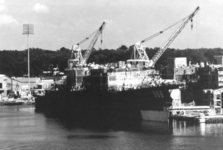USS Hewitt (DD-966) at Ingalls Shipbuilding in September 1974