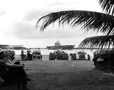 USS Hornet (CV-8) entering Pearl Harbor, 26 May 1942