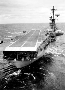USS Hornet (CVS-12) off Vietnam 1965
