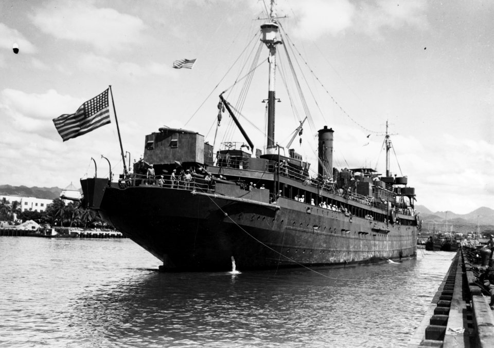 USS Holland - 19-N-25942