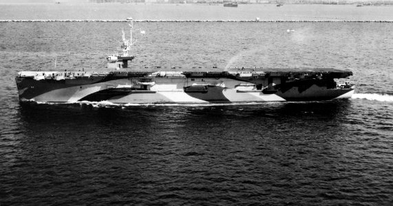 USS Hollandia (CVE-97) underway, circa 1944 (NNAM.1996.488.034.005)