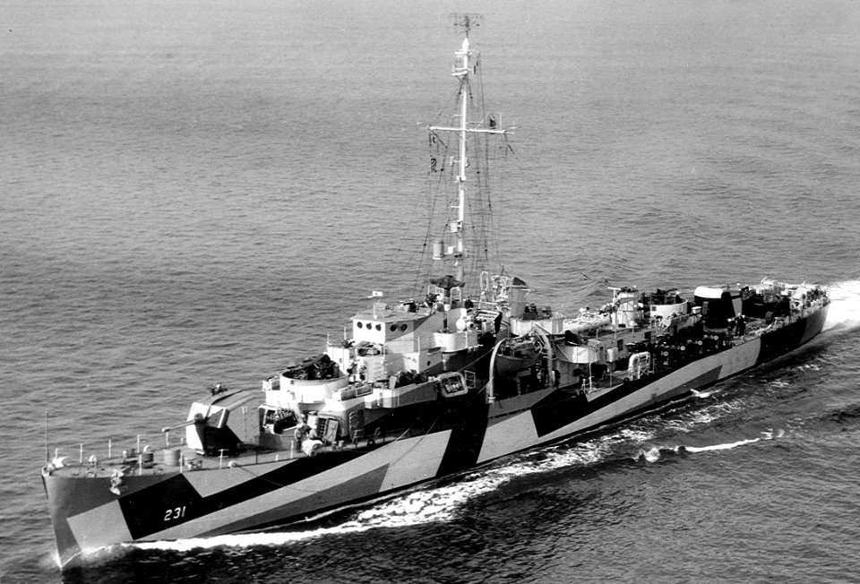USS Hodges (DE-231) underway in Cape Cod Canal, Massachusetts (USA), on 27 September 1944 (80-G-240427)