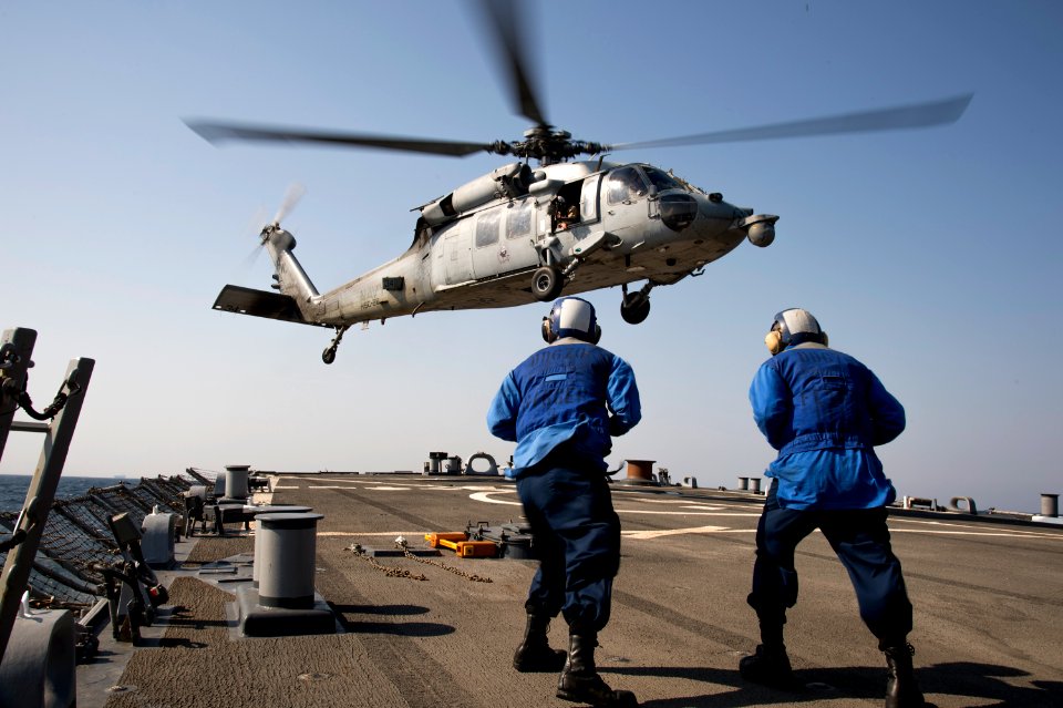 USS HOPPER (DDG 70) 140216-N-QP268-005 (12763858865)