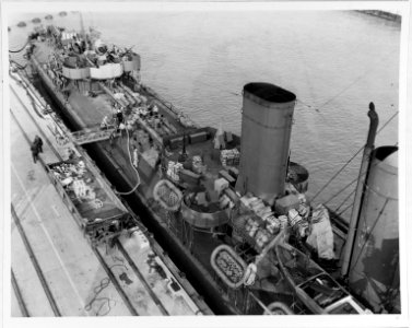 USS Hull (DD-350) - 19-N-30484