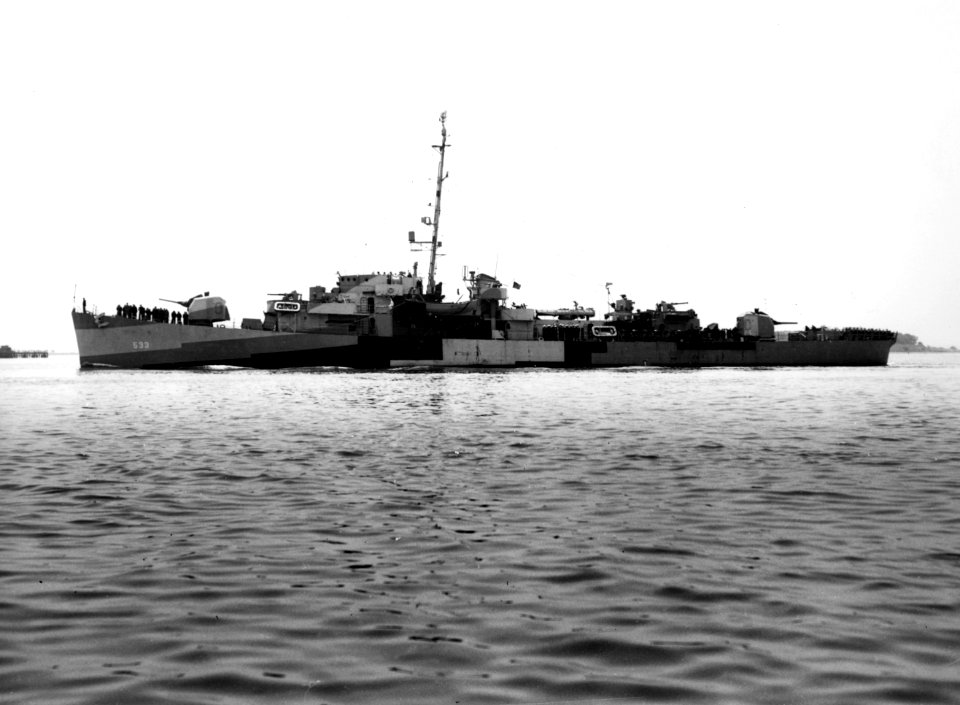 USS Howard F. Clark (DE-533) underway off Boston, Massachusetts (USA), on 12 June 1944 (L45-128.01.01)