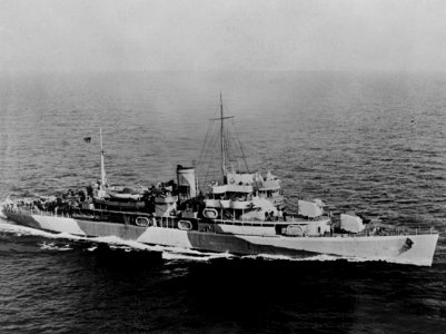 USS Humboldt (AVP-21) underway at sea, circa in 1944 photo