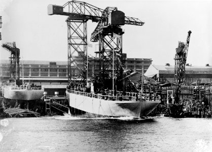 USS Humboldt (AVP-21) - 19-N-30381 photo