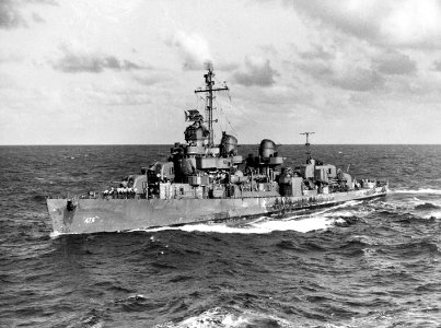 USS Hutchins (DD-476) underway at sea on 24 February 1945 (80-G-310958)