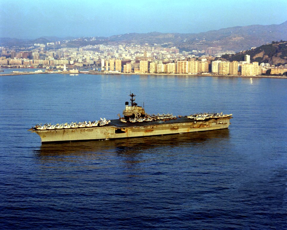 USS Independence (CV-62) anchored of Málaga (Spain) on 26 November 1979