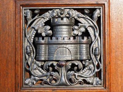 Gate ornament castle