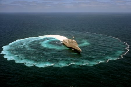 USS Independence demonstrates its maneuvering capabilities
