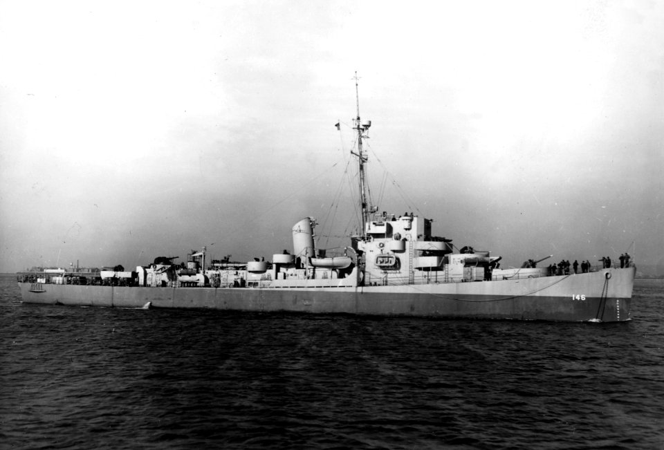 USS Inch (DE-146) off New York City (USA) on 21 March 1944 (L45-133.02.01)