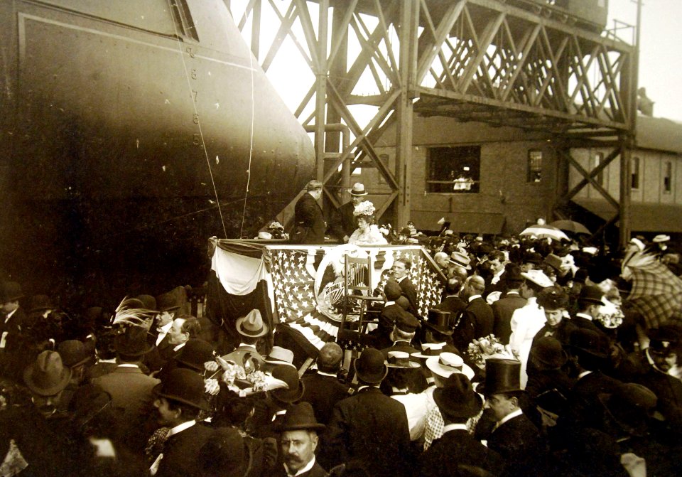 USS Illinois (BB-7) launching by Ms. Nancy Leiter, Newport News, Virginia, 1898 (26714754665)